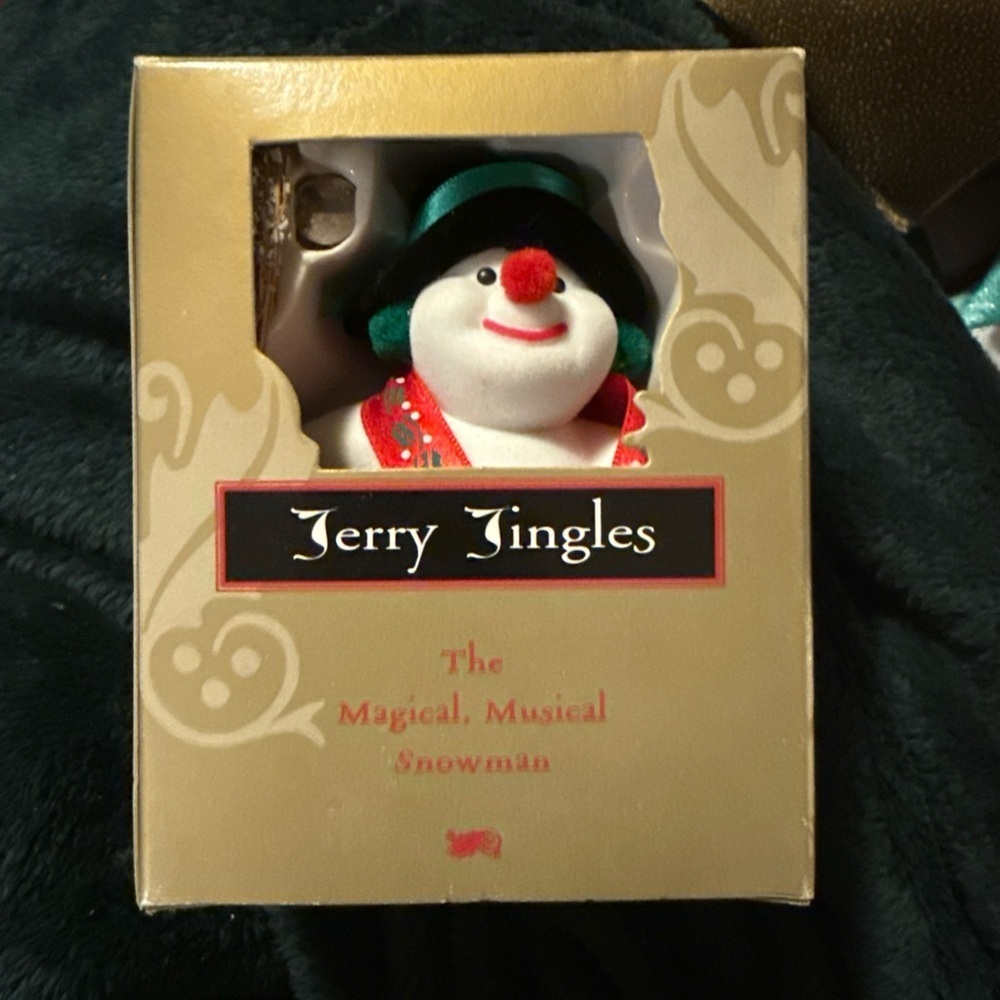 Jerry Jingles Musical Snowman - Picture 2 of 8